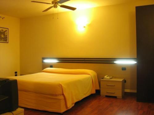 Duomo Apartments نابولي المظهر الخارجي الصورة